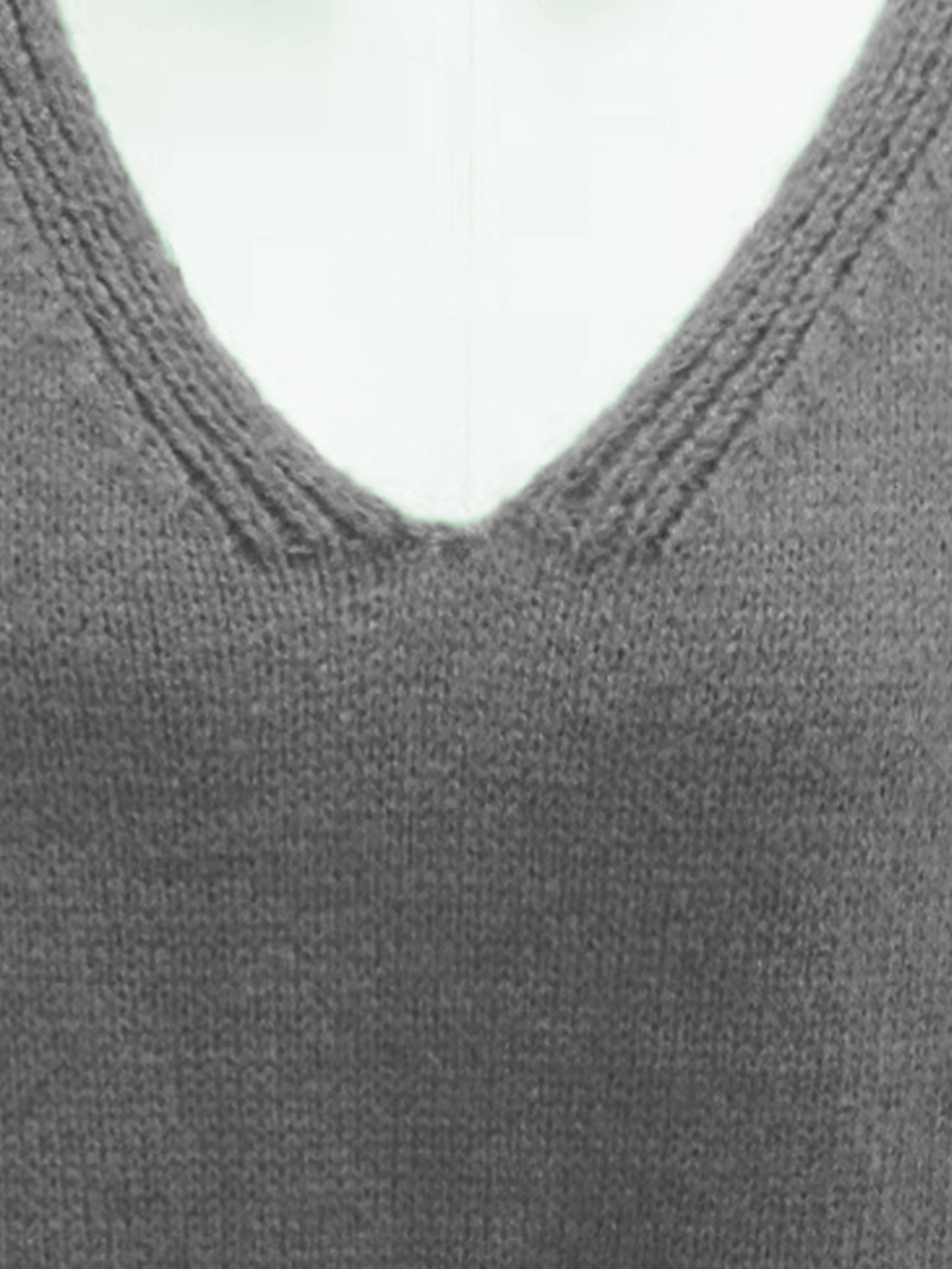 Women's Plus-Size V-Neck Sweater | Oversized Fit | Casual & Cozy | Seasonal Comfort