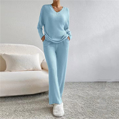 Women's 2-Piece Loungewear Set | Loose Fit | Striped Pattern | V-Neck | Comfortable Casual Wear | Relaxed Fit | Sleepwear